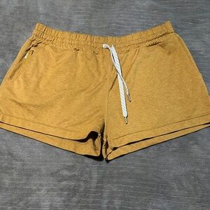 Vuori Women's Halo Performance Shorts